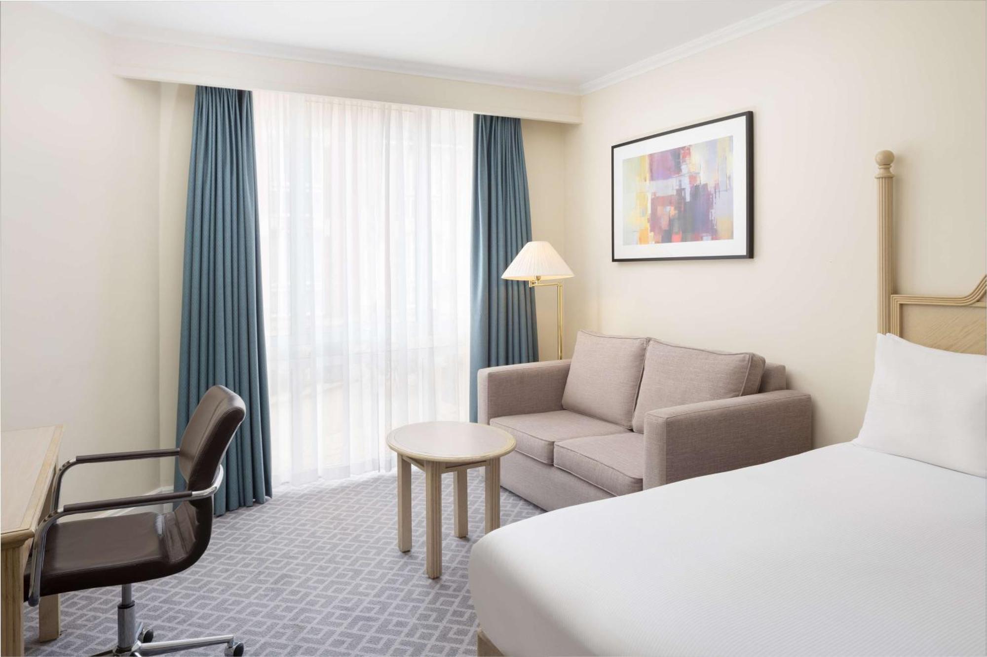 Hilton Northampton Hotel Esterno foto